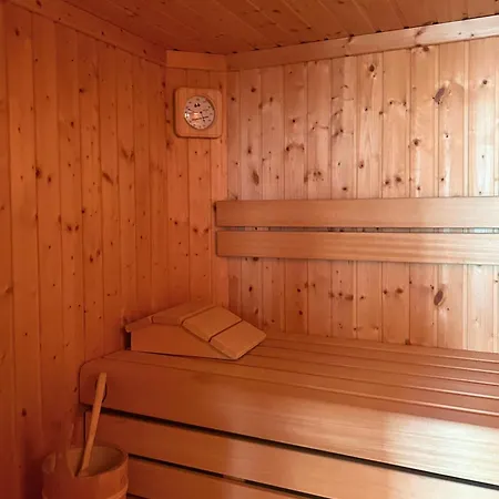 Appartement Allein 250qm Im Letzten Stock, Ausblick & Sauna, Bei Salzburg Freilassing