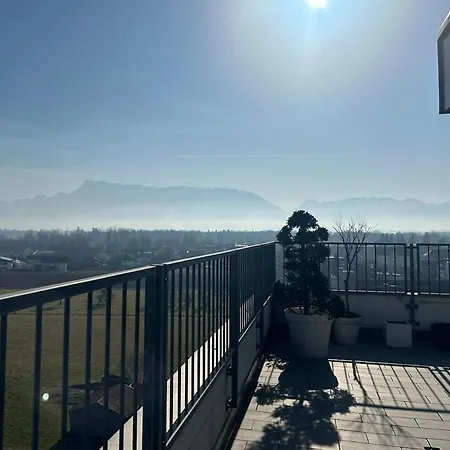 Allein 250qm Im Letzten Stock, Ausblick & Sauna, Bei Salzburg Appartement *