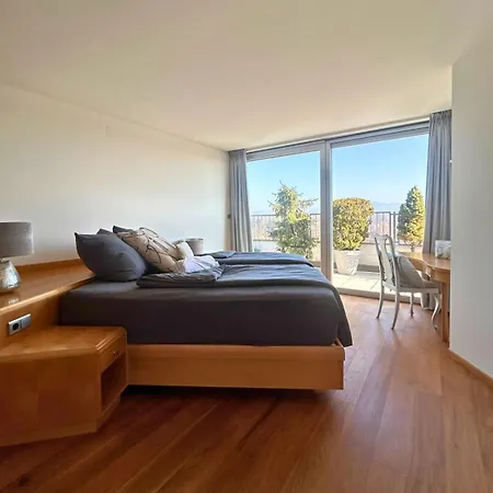 Allein 250qm Im Letzten Stock, Ausblick & Sauna, Bei Salzburg Appartement Freilassing