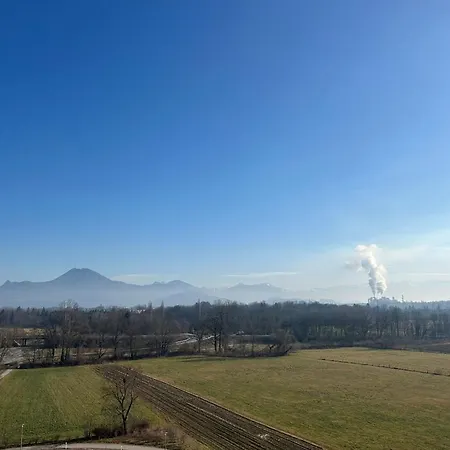 Terassenwohnung Naehe Salzburg, Ausblick * Freilassing